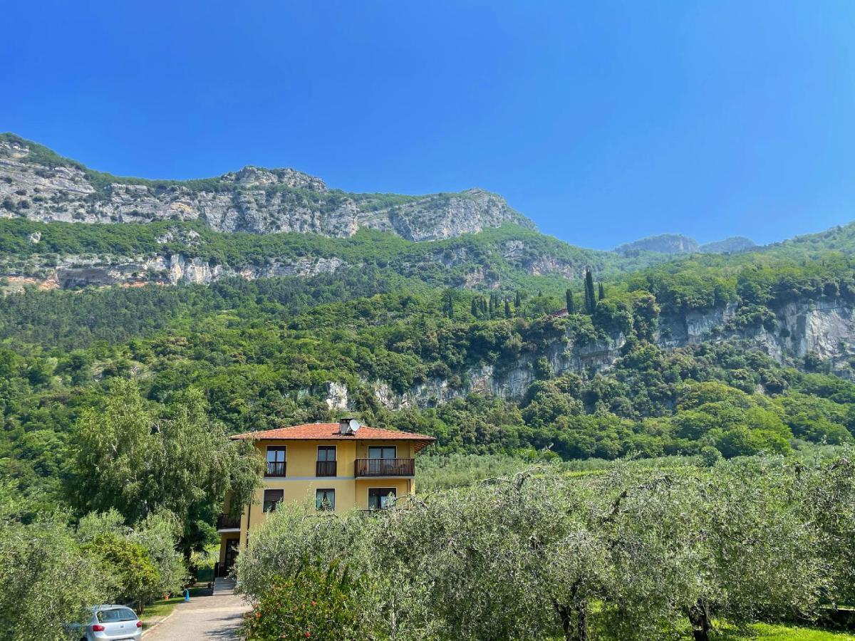 Appartamento Lucia Torbole Sul Garda Exterior photo
